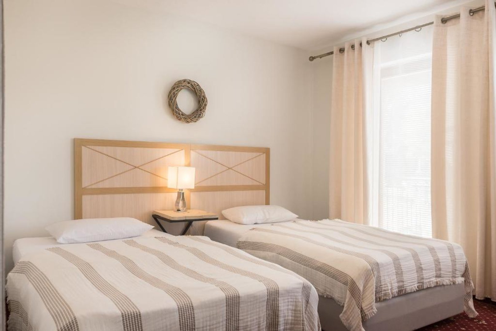 Pok&oacute;j trzyosobowy